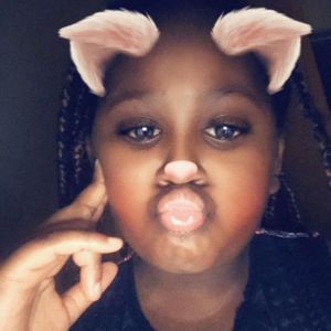 Meet your Posher, Eli